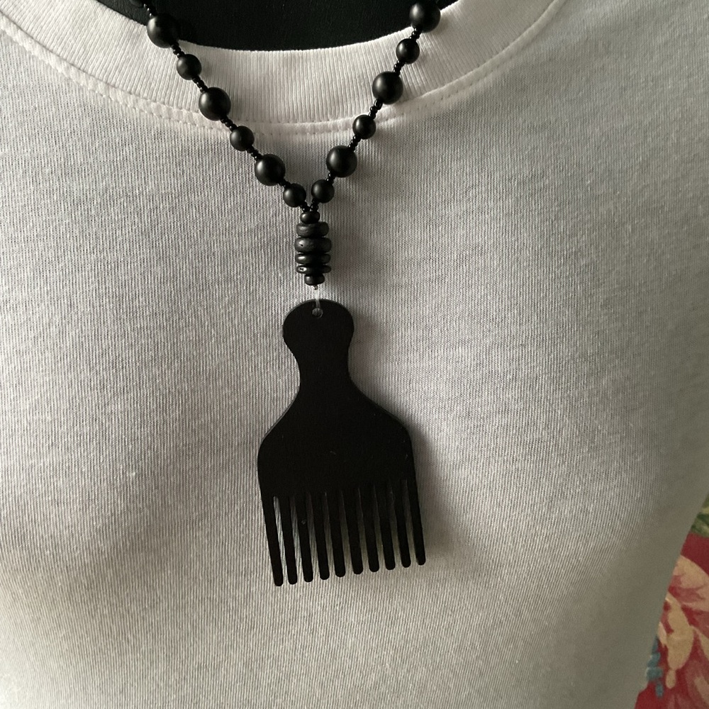 Men’s  Wood Afro Pick Necklace 🖤